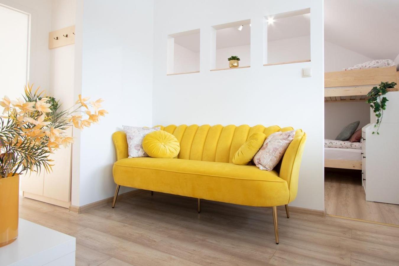 Apartamenty Gorki Male Tuszyn Exterior foto